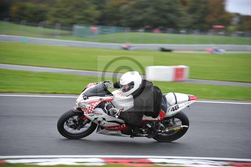 Motorcycle action photographs;Trackday digital images;event digital images;eventdigitalimages;no limits trackday;oulton park;oulton park circuit cheshire;oulton park photographs;peter wileman photography;trackday;trackday photos