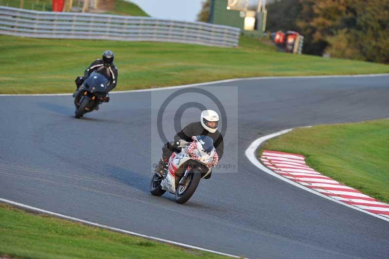 Motorcycle action photographs;Trackday digital images;event digital images;eventdigitalimages;no limits trackday;oulton park;oulton park circuit cheshire;oulton park photographs;peter wileman photography;trackday;trackday photos