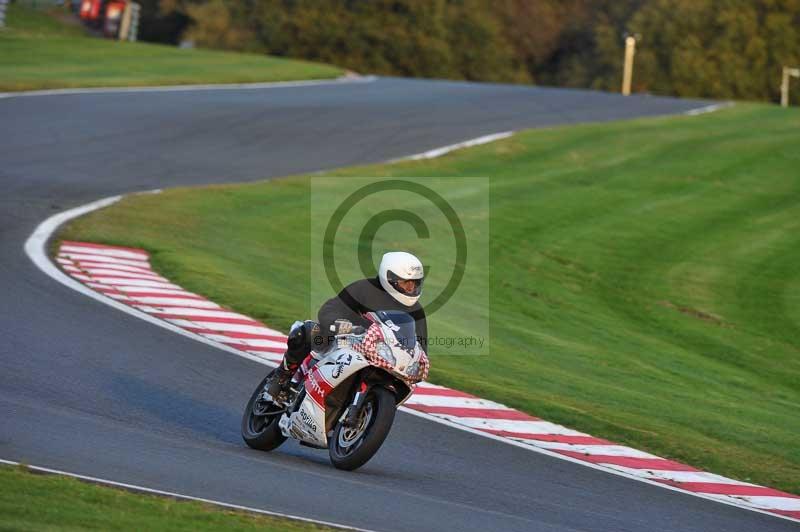 Motorcycle action photographs;Trackday digital images;event digital images;eventdigitalimages;no limits trackday;oulton park;oulton park circuit cheshire;oulton park photographs;peter wileman photography;trackday;trackday photos