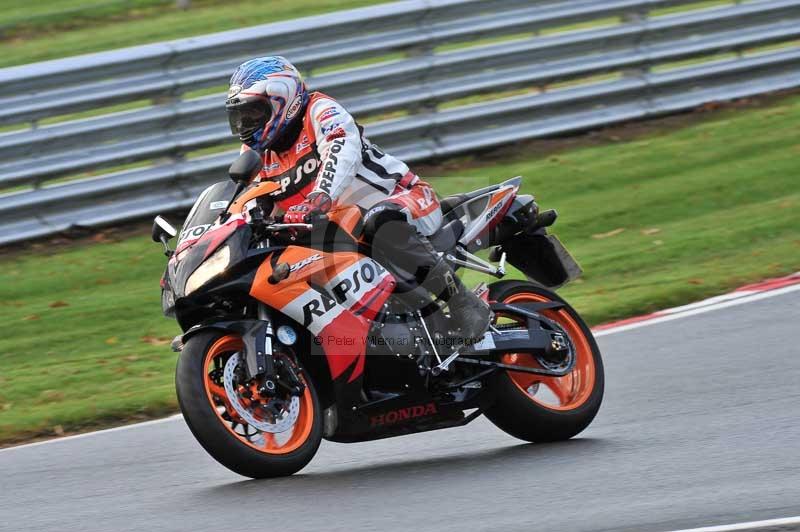 Motorcycle action photographs;Trackday digital images;event digital images;eventdigitalimages;no limits trackday;oulton park;oulton park circuit cheshire;oulton park photographs;peter wileman photography;trackday;trackday photos