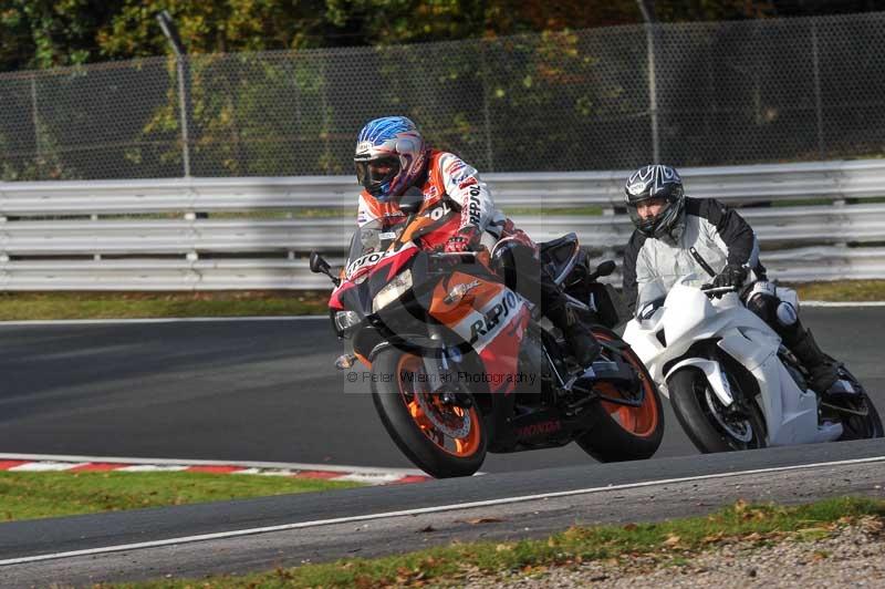 Motorcycle action photographs;Trackday digital images;event digital images;eventdigitalimages;no limits trackday;oulton park;oulton park circuit cheshire;oulton park photographs;peter wileman photography;trackday;trackday photos