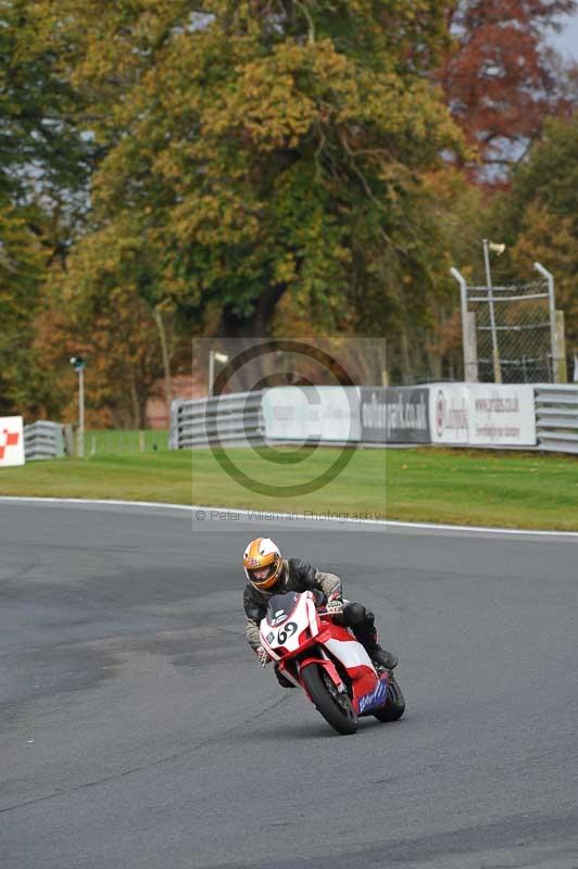 Motorcycle action photographs;Trackday digital images;event digital images;eventdigitalimages;no limits trackday;oulton park;oulton park circuit cheshire;oulton park photographs;peter wileman photography;trackday;trackday photos