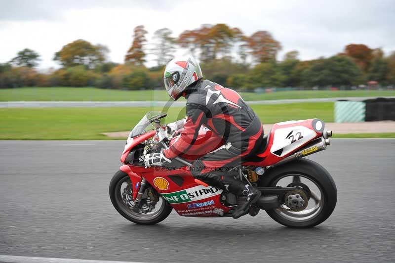Motorcycle action photographs;Trackday digital images;event digital images;eventdigitalimages;no limits trackday;oulton park;oulton park circuit cheshire;oulton park photographs;peter wileman photography;trackday;trackday photos