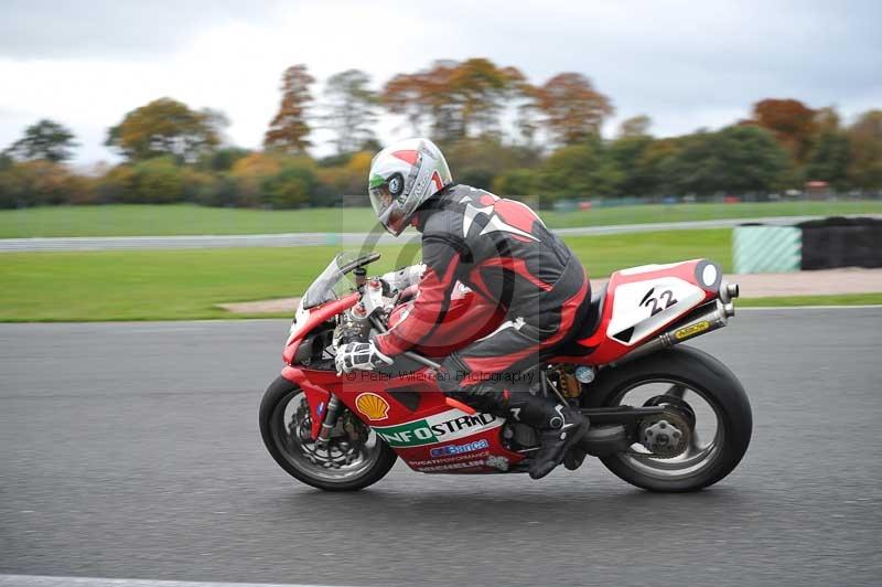 Motorcycle action photographs;Trackday digital images;event digital images;eventdigitalimages;no limits trackday;oulton park;oulton park circuit cheshire;oulton park photographs;peter wileman photography;trackday;trackday photos