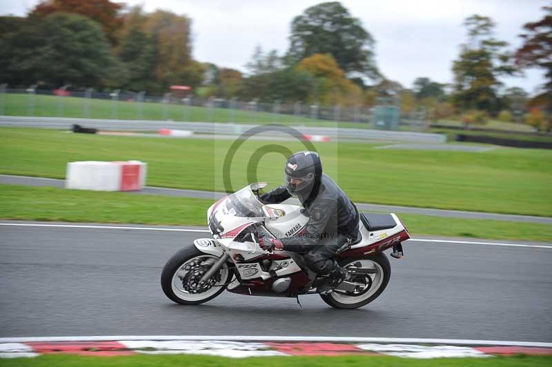 Motorcycle action photographs;Trackday digital images;event digital images;eventdigitalimages;no limits trackday;oulton park;oulton park circuit cheshire;oulton park photographs;peter wileman photography;trackday;trackday photos
