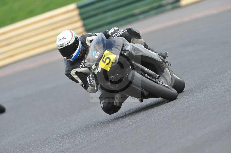 Motorcycle action photographs;cadwell;cadwell park photographs;event digital images;eventdigitalimages;motor racing louth lincolnshire;no limits trackdays;peter wileman photography;trackday;trackday digital images;trackday photos