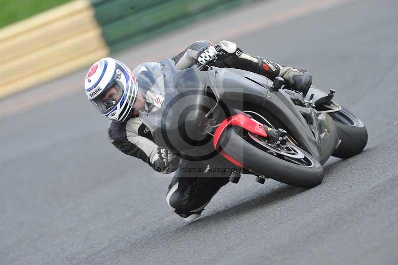 Motorcycle action photographs;cadwell;cadwell park photographs;event digital images;eventdigitalimages;motor racing louth lincolnshire;no limits trackdays;peter wileman photography;trackday;trackday digital images;trackday photos