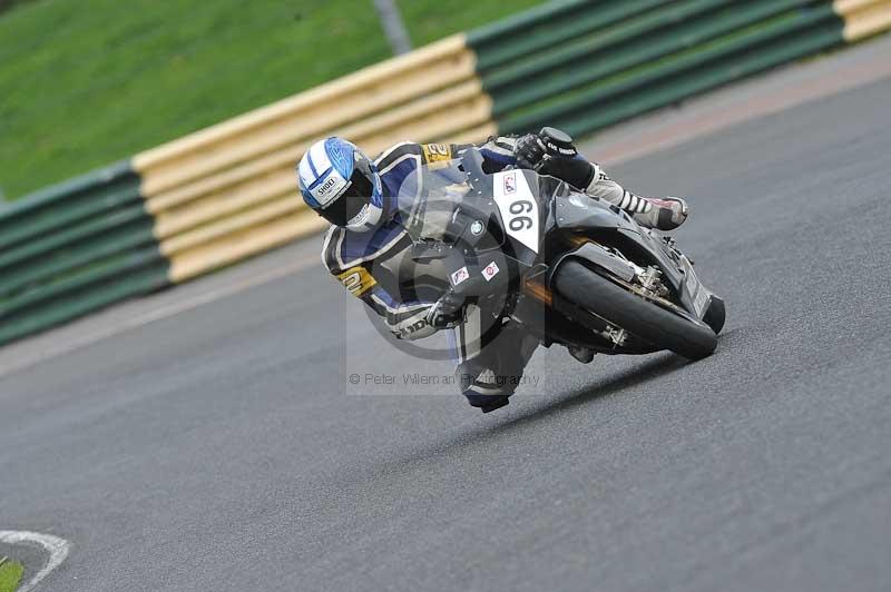 Motorcycle action photographs;cadwell;cadwell park photographs;event digital images;eventdigitalimages;motor racing louth lincolnshire;no limits trackdays;peter wileman photography;trackday;trackday digital images;trackday photos