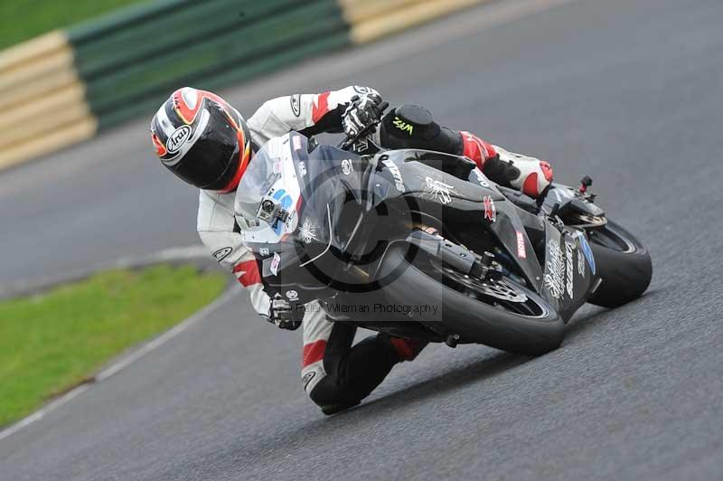 Motorcycle action photographs;cadwell;cadwell park photographs;event digital images;eventdigitalimages;motor racing louth lincolnshire;no limits trackdays;peter wileman photography;trackday;trackday digital images;trackday photos