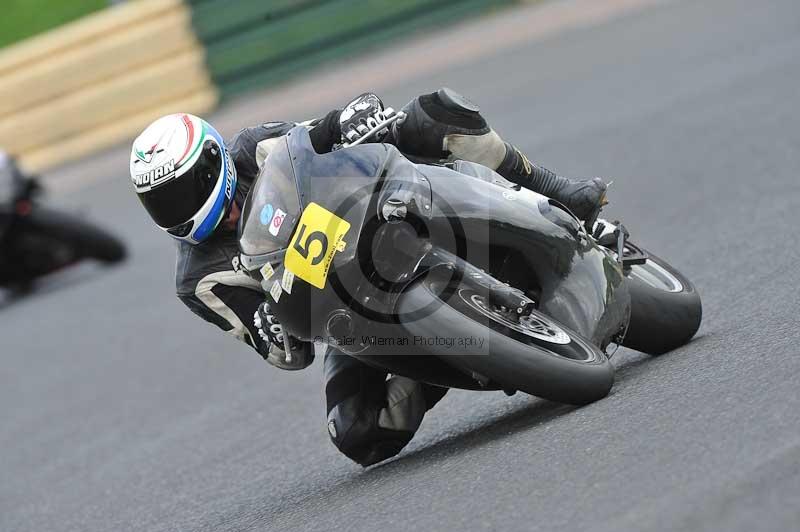 Motorcycle action photographs;cadwell;cadwell park photographs;event digital images;eventdigitalimages;motor racing louth lincolnshire;no limits trackdays;peter wileman photography;trackday;trackday digital images;trackday photos