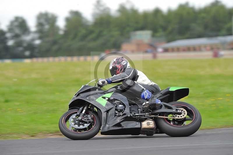 Motorcycle action photographs;cadwell;cadwell park photographs;event digital images;eventdigitalimages;motor racing louth lincolnshire;no limits trackdays;peter wileman photography;trackday;trackday digital images;trackday photos