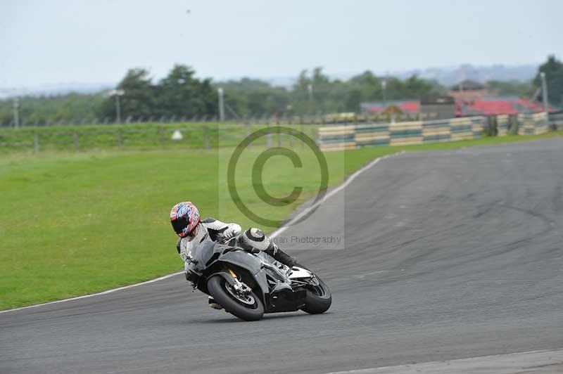 Motorcycle action photographs;cadwell;cadwell park photographs;event digital images;eventdigitalimages;motor racing louth lincolnshire;no limits trackdays;peter wileman photography;trackday;trackday digital images;trackday photos