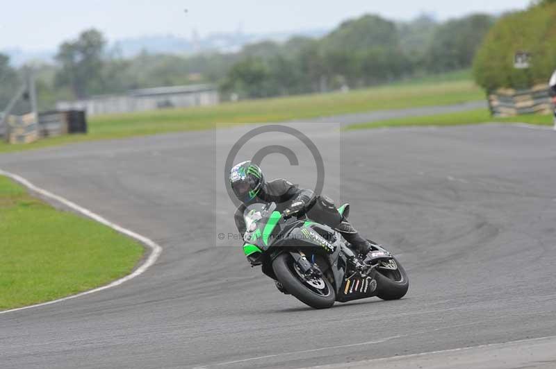 Motorcycle action photographs;cadwell;cadwell park photographs;event digital images;eventdigitalimages;motor racing louth lincolnshire;no limits trackdays;peter wileman photography;trackday;trackday digital images;trackday photos