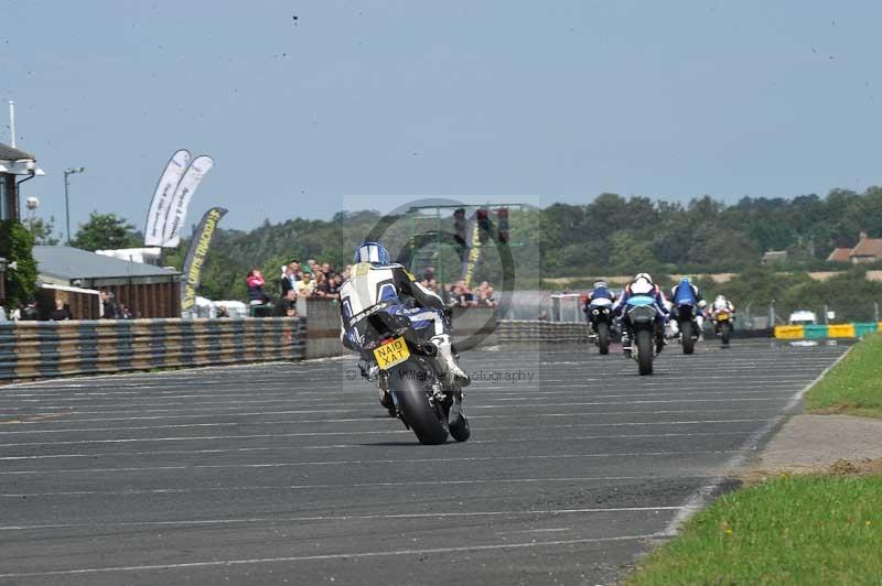 Motorcycle action photographs;cadwell;cadwell park photographs;event digital images;eventdigitalimages;motor racing louth lincolnshire;no limits trackdays;peter wileman photography;trackday;trackday digital images;trackday photos
