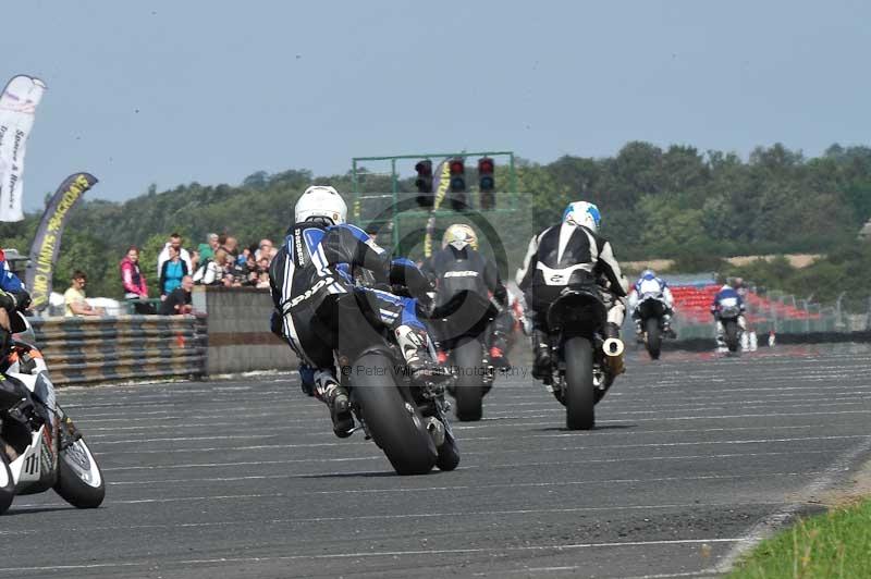 Motorcycle action photographs;cadwell;cadwell park photographs;event digital images;eventdigitalimages;motor racing louth lincolnshire;no limits trackdays;peter wileman photography;trackday;trackday digital images;trackday photos