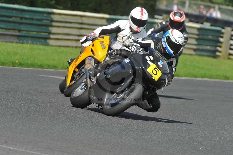 Motorcycle action photographs;cadwell;cadwell park photographs;event digital images;eventdigitalimages;motor racing louth lincolnshire;no limits trackdays;peter wileman photography;trackday;trackday digital images;trackday photos