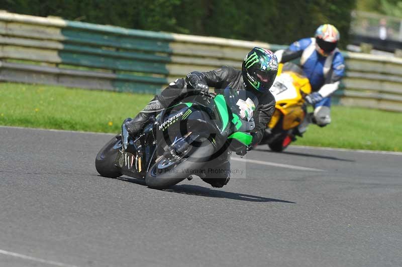 Motorcycle action photographs;cadwell;cadwell park photographs;event digital images;eventdigitalimages;motor racing louth lincolnshire;no limits trackdays;peter wileman photography;trackday;trackday digital images;trackday photos