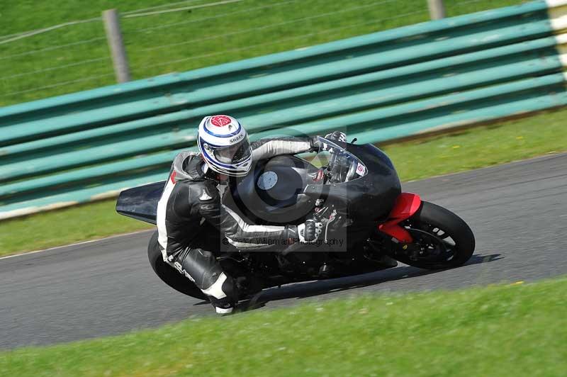 Motorcycle action photographs;cadwell;cadwell park photographs;event digital images;eventdigitalimages;motor racing louth lincolnshire;no limits trackdays;peter wileman photography;trackday;trackday digital images;trackday photos