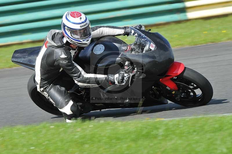 Motorcycle action photographs;cadwell;cadwell park photographs;event digital images;eventdigitalimages;motor racing louth lincolnshire;no limits trackdays;peter wileman photography;trackday;trackday digital images;trackday photos