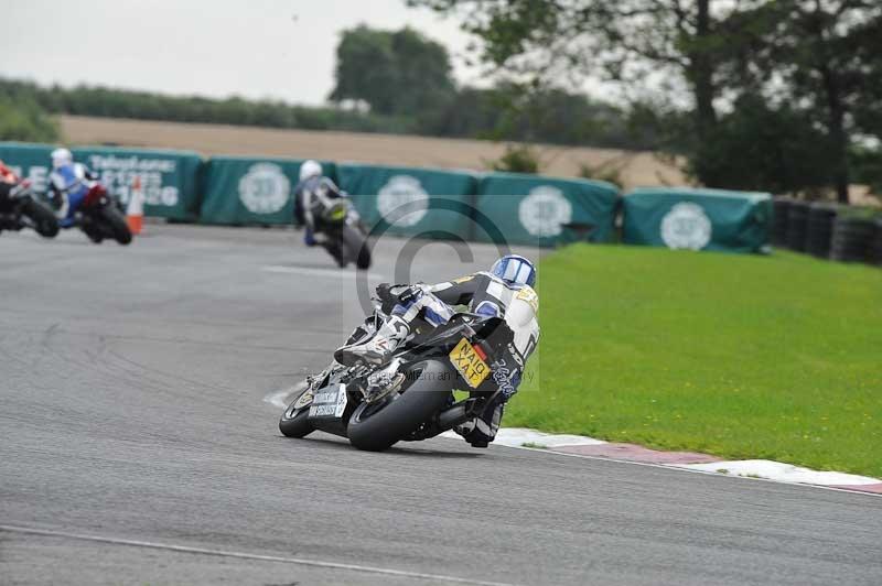 Motorcycle action photographs;cadwell;cadwell park photographs;event digital images;eventdigitalimages;motor racing louth lincolnshire;no limits trackdays;peter wileman photography;trackday;trackday digital images;trackday photos