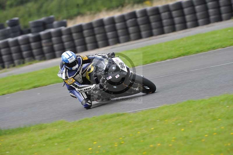 Motorcycle action photographs;cadwell;cadwell park photographs;event digital images;eventdigitalimages;motor racing louth lincolnshire;no limits trackdays;peter wileman photography;trackday;trackday digital images;trackday photos