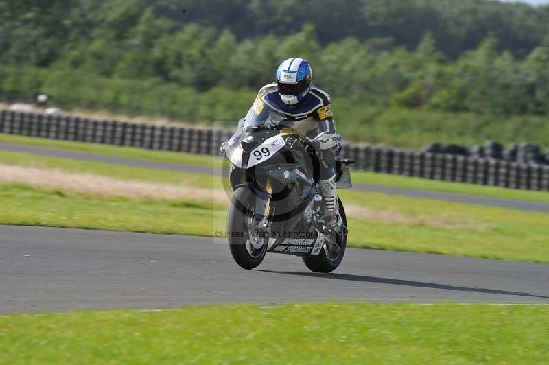 Motorcycle action photographs;cadwell;cadwell park photographs;event digital images;eventdigitalimages;motor racing louth lincolnshire;no limits trackdays;peter wileman photography;trackday;trackday digital images;trackday photos