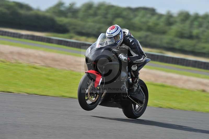 Motorcycle action photographs;cadwell;cadwell park photographs;event digital images;eventdigitalimages;motor racing louth lincolnshire;no limits trackdays;peter wileman photography;trackday;trackday digital images;trackday photos
