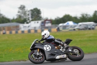 Motorcycle-action-photographs;cadwell;cadwell-park-photographs;event-digital-images;eventdigitalimages;motor-racing-louth-lincolnshire;no-limits-trackdays;peter-wileman-photography;trackday;trackday-digital-images;trackday-photos
