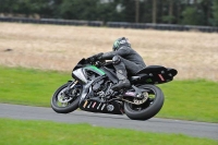 Motorcycle-action-photographs;cadwell;cadwell-park-photographs;event-digital-images;eventdigitalimages;motor-racing-louth-lincolnshire;no-limits-trackdays;peter-wileman-photography;trackday;trackday-digital-images;trackday-photos