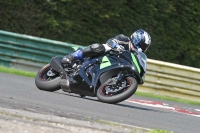 Motorcycle-action-photographs;cadwell;cadwell-park-photographs;event-digital-images;eventdigitalimages;motor-racing-louth-lincolnshire;no-limits-trackdays;peter-wileman-photography;trackday;trackday-digital-images;trackday-photos
