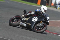 Motorcycle-action-photographs;cadwell;cadwell-park-photographs;event-digital-images;eventdigitalimages;motor-racing-louth-lincolnshire;no-limits-trackdays;peter-wileman-photography;trackday;trackday-digital-images;trackday-photos