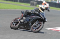 Motorcycle-action-photographs;cadwell;cadwell-park-photographs;event-digital-images;eventdigitalimages;motor-racing-louth-lincolnshire;no-limits-trackdays;peter-wileman-photography;trackday;trackday-digital-images;trackday-photos