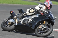 Motorcycle-action-photographs;cadwell;cadwell-park-photographs;event-digital-images;eventdigitalimages;motor-racing-louth-lincolnshire;no-limits-trackdays;peter-wileman-photography;trackday;trackday-digital-images;trackday-photos