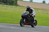 Motorcycle-action-photographs;cadwell;cadwell-park-photographs;event-digital-images;eventdigitalimages;motor-racing-louth-lincolnshire;no-limits-trackdays;peter-wileman-photography;trackday;trackday-digital-images;trackday-photos