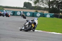 Motorcycle-action-photographs;cadwell;cadwell-park-photographs;event-digital-images;eventdigitalimages;motor-racing-louth-lincolnshire;no-limits-trackdays;peter-wileman-photography;trackday;trackday-digital-images;trackday-photos