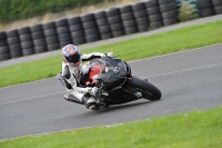 Motorcycle-action-photographs;cadwell;cadwell-park-photographs;event-digital-images;eventdigitalimages;motor-racing-louth-lincolnshire;no-limits-trackdays;peter-wileman-photography;trackday;trackday-digital-images;trackday-photos