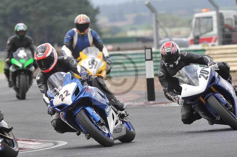 Motorcycle action photographs;cadwell;cadwell park photographs;event digital images;eventdigitalimages;motor racing louth lincolnshire;no limits trackdays;peter wileman photography;trackday;trackday digital images;trackday photos