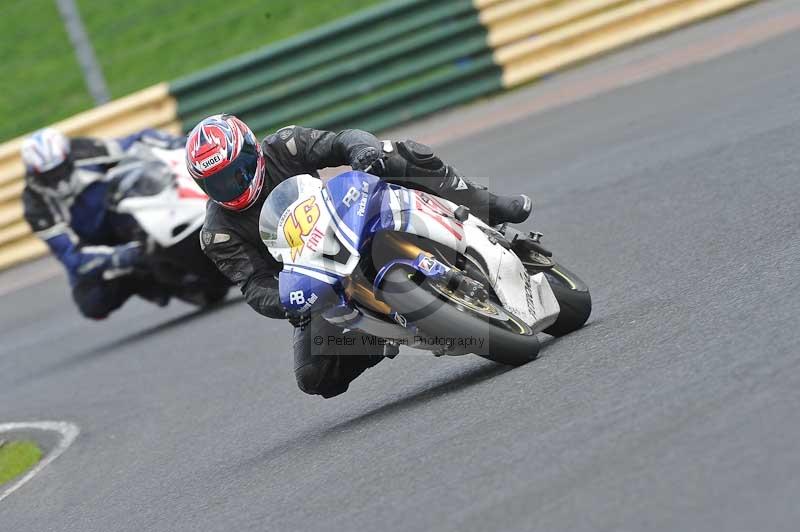 Motorcycle action photographs;cadwell;cadwell park photographs;event digital images;eventdigitalimages;motor racing louth lincolnshire;no limits trackdays;peter wileman photography;trackday;trackday digital images;trackday photos