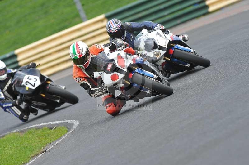 Motorcycle action photographs;cadwell;cadwell park photographs;event digital images;eventdigitalimages;motor racing louth lincolnshire;no limits trackdays;peter wileman photography;trackday;trackday digital images;trackday photos