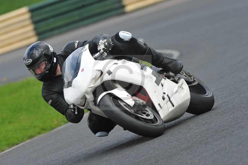 Motorcycle action photographs;cadwell;cadwell park photographs;event digital images;eventdigitalimages;motor racing louth lincolnshire;no limits trackdays;peter wileman photography;trackday;trackday digital images;trackday photos