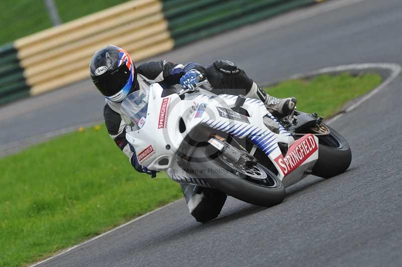 Motorcycle action photographs;cadwell;cadwell park photographs;event digital images;eventdigitalimages;motor racing louth lincolnshire;no limits trackdays;peter wileman photography;trackday;trackday digital images;trackday photos