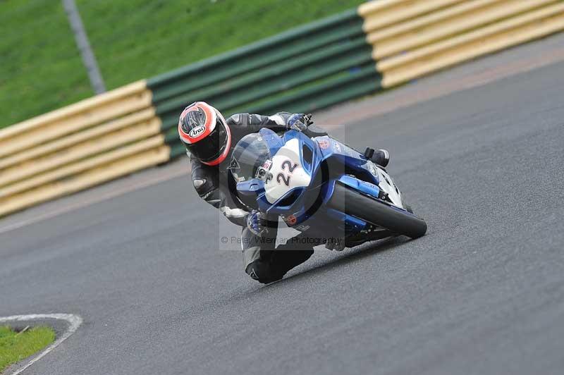 Motorcycle action photographs;cadwell;cadwell park photographs;event digital images;eventdigitalimages;motor racing louth lincolnshire;no limits trackdays;peter wileman photography;trackday;trackday digital images;trackday photos