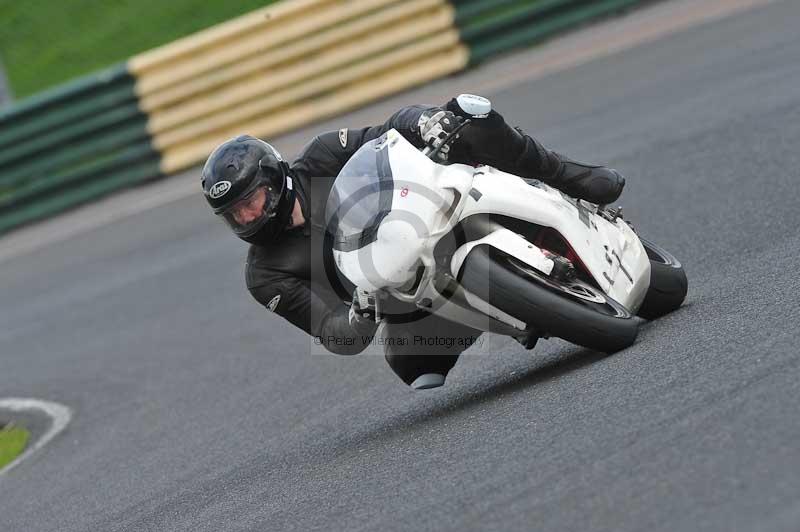 Motorcycle action photographs;cadwell;cadwell park photographs;event digital images;eventdigitalimages;motor racing louth lincolnshire;no limits trackdays;peter wileman photography;trackday;trackday digital images;trackday photos