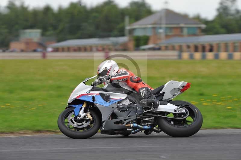 Motorcycle action photographs;cadwell;cadwell park photographs;event digital images;eventdigitalimages;motor racing louth lincolnshire;no limits trackdays;peter wileman photography;trackday;trackday digital images;trackday photos