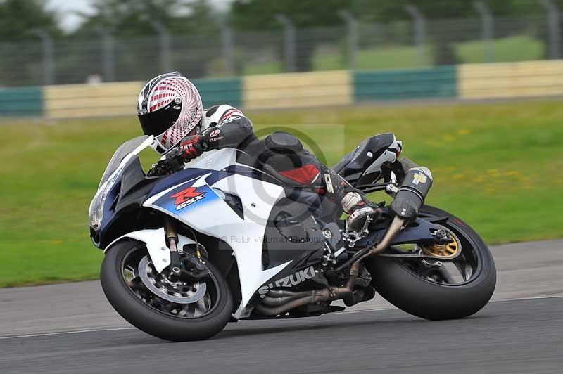 Motorcycle action photographs;cadwell;cadwell park photographs;event digital images;eventdigitalimages;motor racing louth lincolnshire;no limits trackdays;peter wileman photography;trackday;trackday digital images;trackday photos