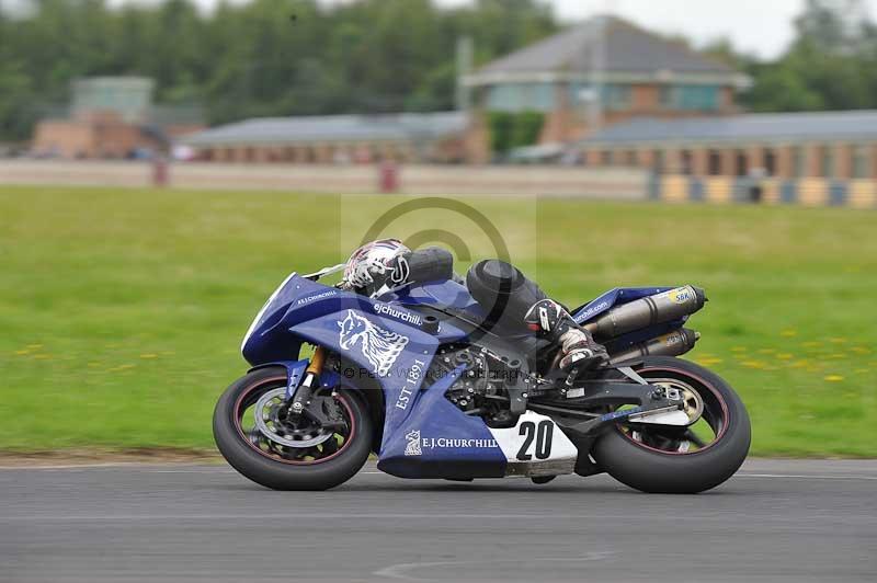 Motorcycle action photographs;cadwell;cadwell park photographs;event digital images;eventdigitalimages;motor racing louth lincolnshire;no limits trackdays;peter wileman photography;trackday;trackday digital images;trackday photos