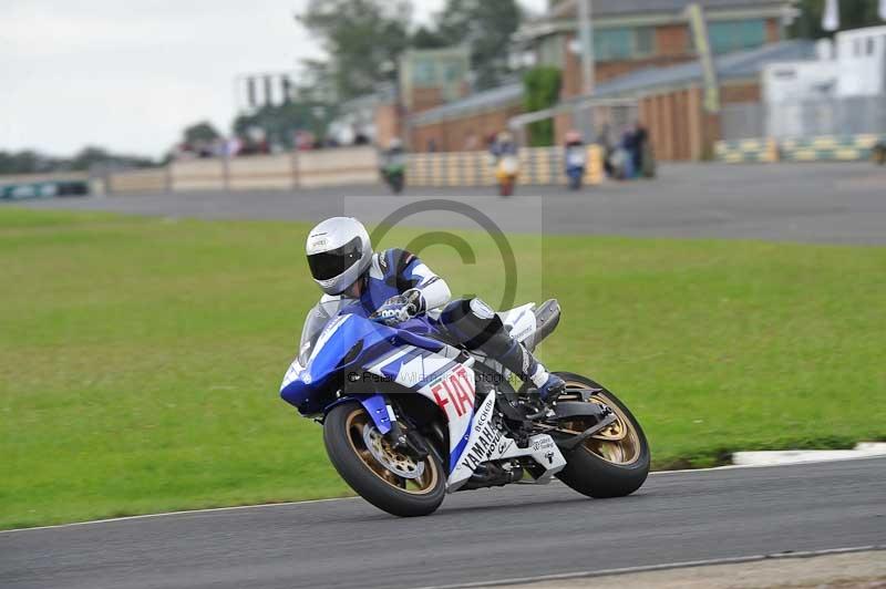 Motorcycle action photographs;cadwell;cadwell park photographs;event digital images;eventdigitalimages;motor racing louth lincolnshire;no limits trackdays;peter wileman photography;trackday;trackday digital images;trackday photos