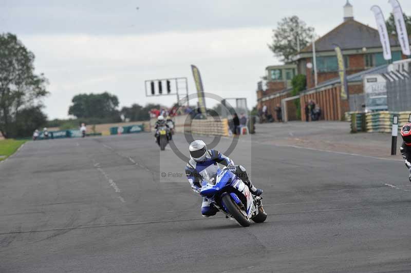 Motorcycle action photographs;cadwell;cadwell park photographs;event digital images;eventdigitalimages;motor racing louth lincolnshire;no limits trackdays;peter wileman photography;trackday;trackday digital images;trackday photos