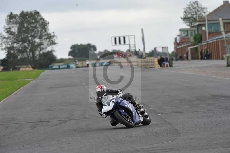Motorcycle action photographs;cadwell;cadwell park photographs;event digital images;eventdigitalimages;motor racing louth lincolnshire;no limits trackdays;peter wileman photography;trackday;trackday digital images;trackday photos