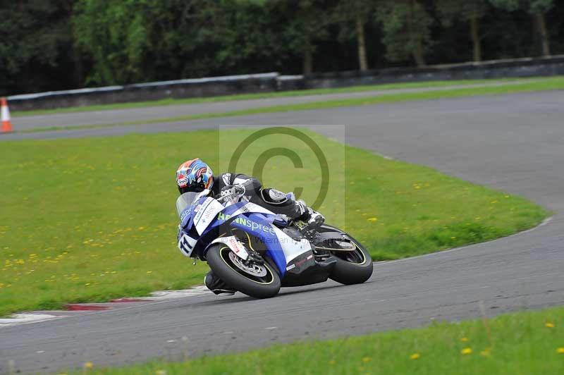 Motorcycle action photographs;cadwell;cadwell park photographs;event digital images;eventdigitalimages;motor racing louth lincolnshire;no limits trackdays;peter wileman photography;trackday;trackday digital images;trackday photos